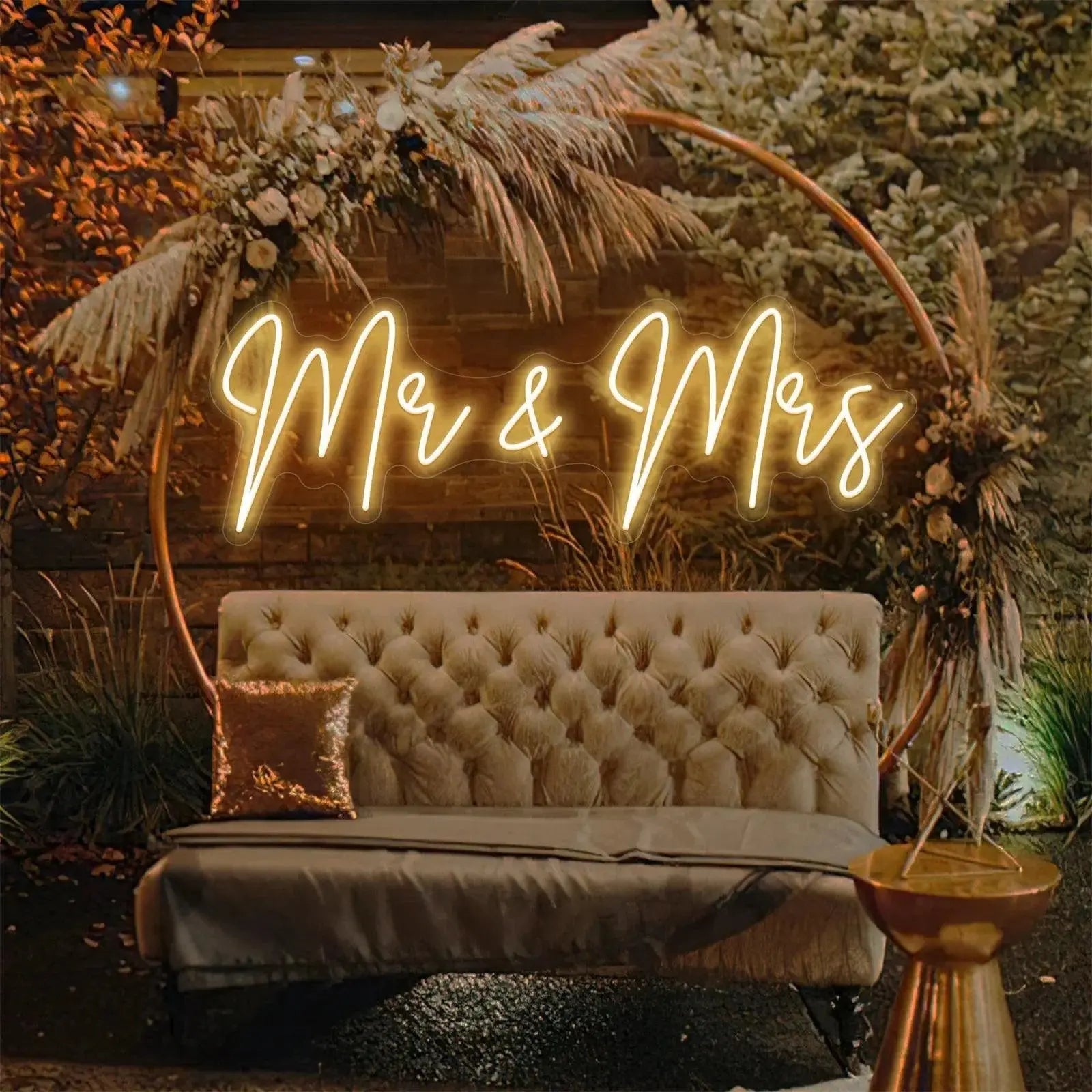 Neon LED Sign Mr & Mrs Custom Wedding Party Wall Neon Sign Light Room Bedroom Decor Hanging Neon Lamp Decoration Gifts Neon Lamp FYLZGO Signs