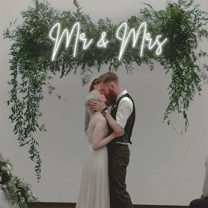 Neon LED Sign Mr & Mrs Custom Wedding Party Wall Neon Sign Light Room Bedroom Decor Hanging Neon Lamp Decoration Gifts Neon Lamp FYLZGO Signs