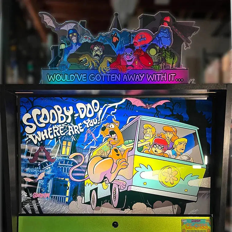 Scooby-Doo arcade game with colorful graphics and character images.
